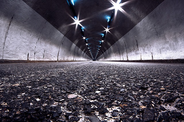 tunnel-924070_640